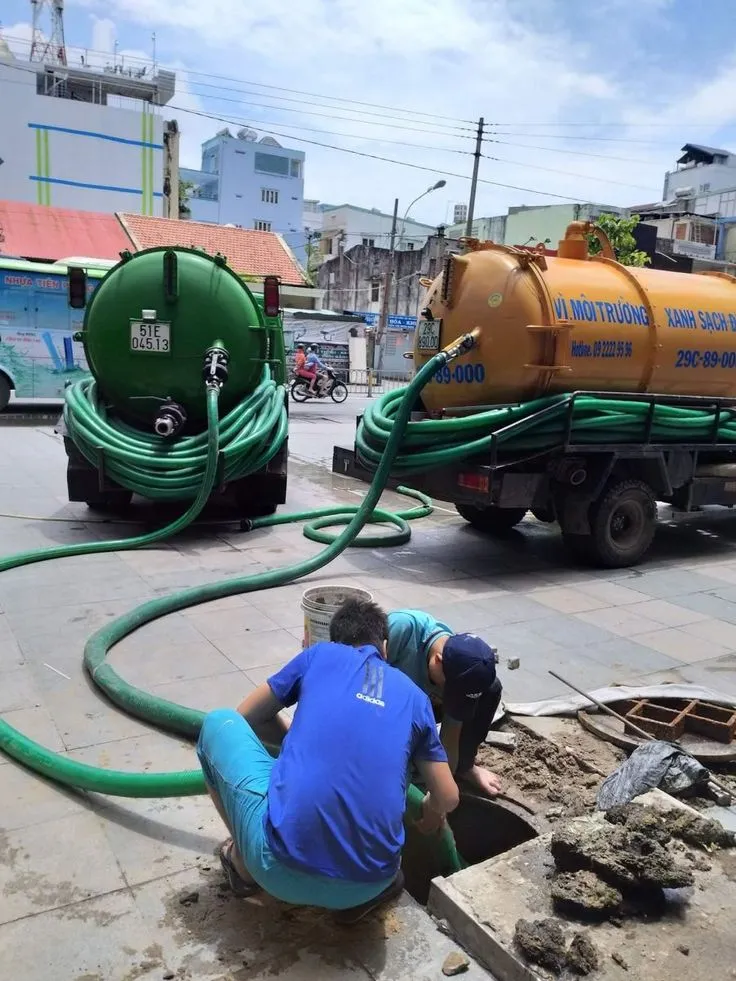 Hút hầm cầu