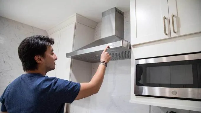 Lắp đặt máy hút mùi