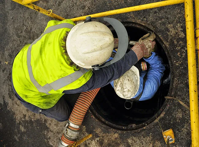 Nạo vét cống, hố gas