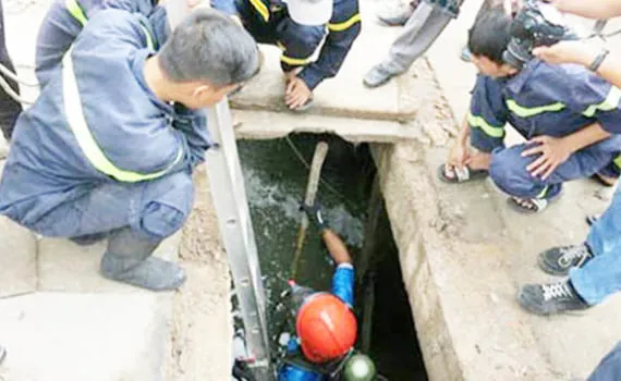 Nạo vét cống, hố gas