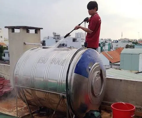 Vệ sinh bồn nước