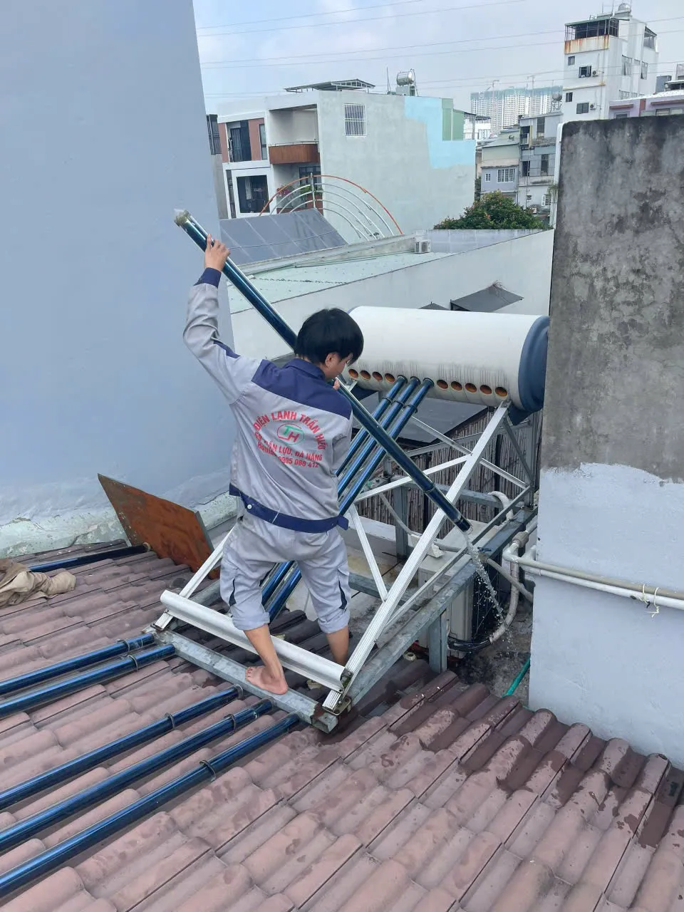 Gian nong nang luong mat troi
