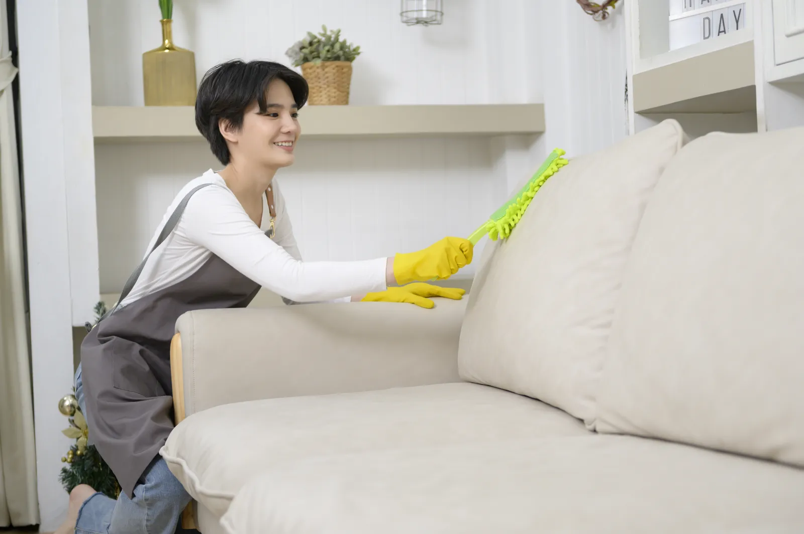 Lau chùi sofa
