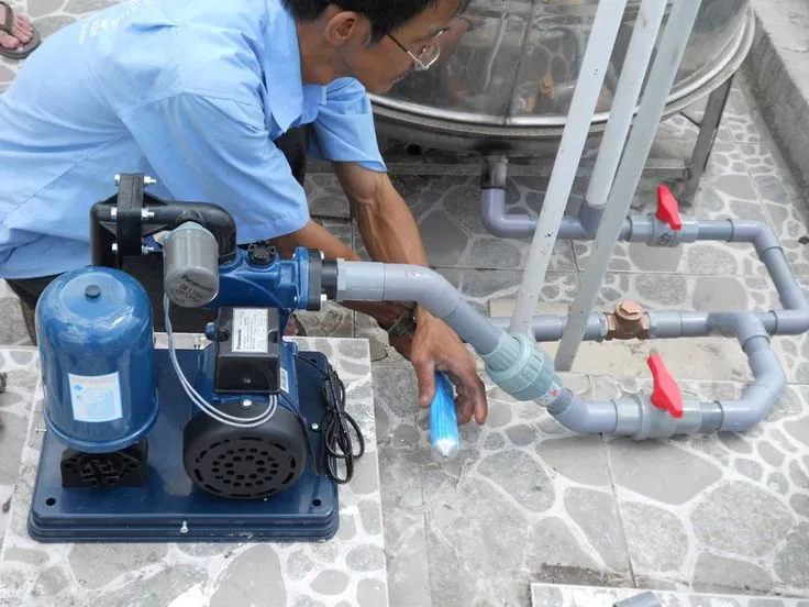 Sửa máy bơm nước